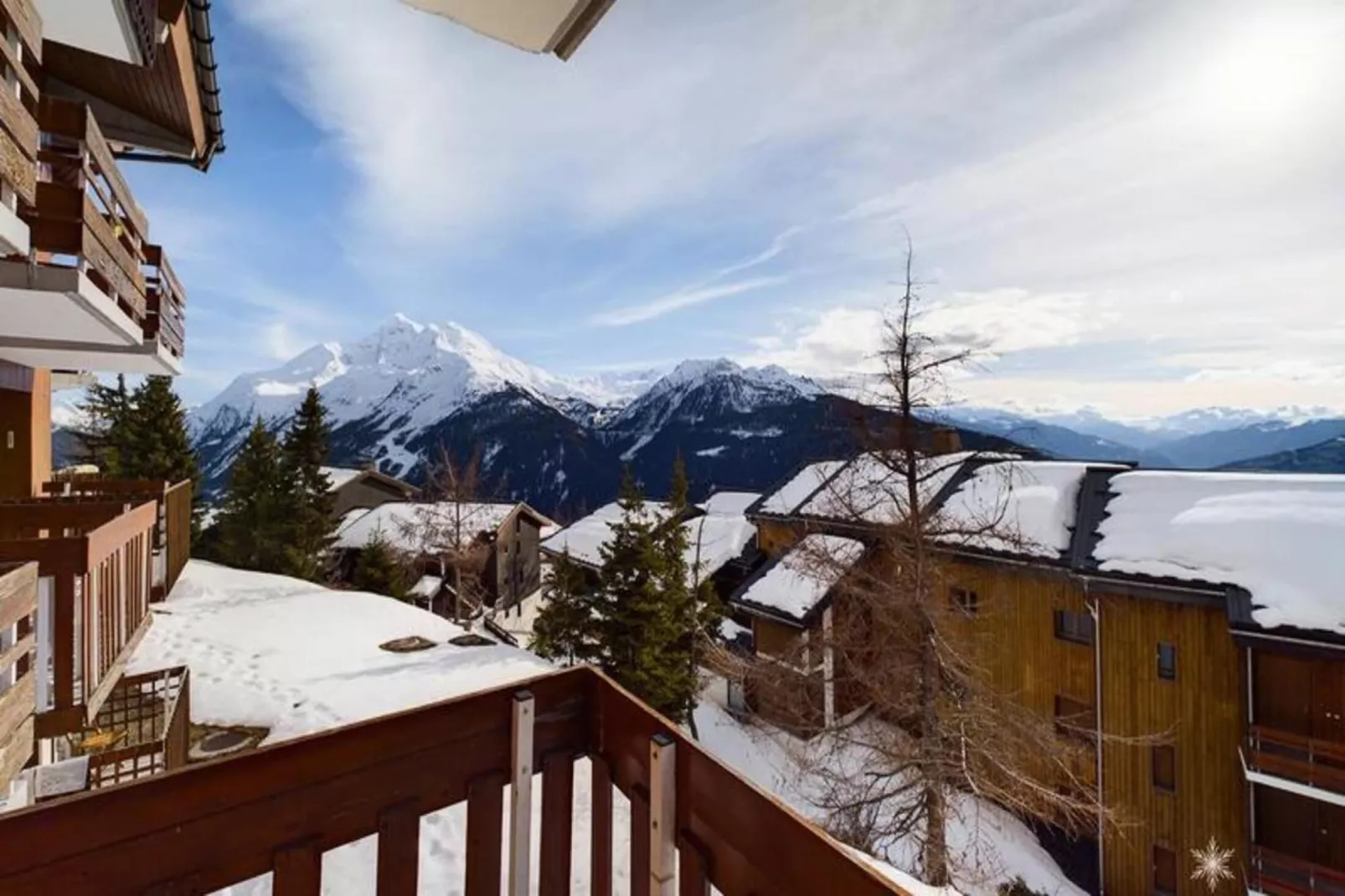 Résidence Belvedere-Exterior in summer