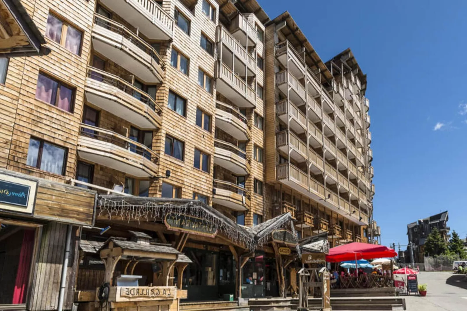 Résidence Les Fontaines Blanches - maeva Home-Außenbereich Sommer