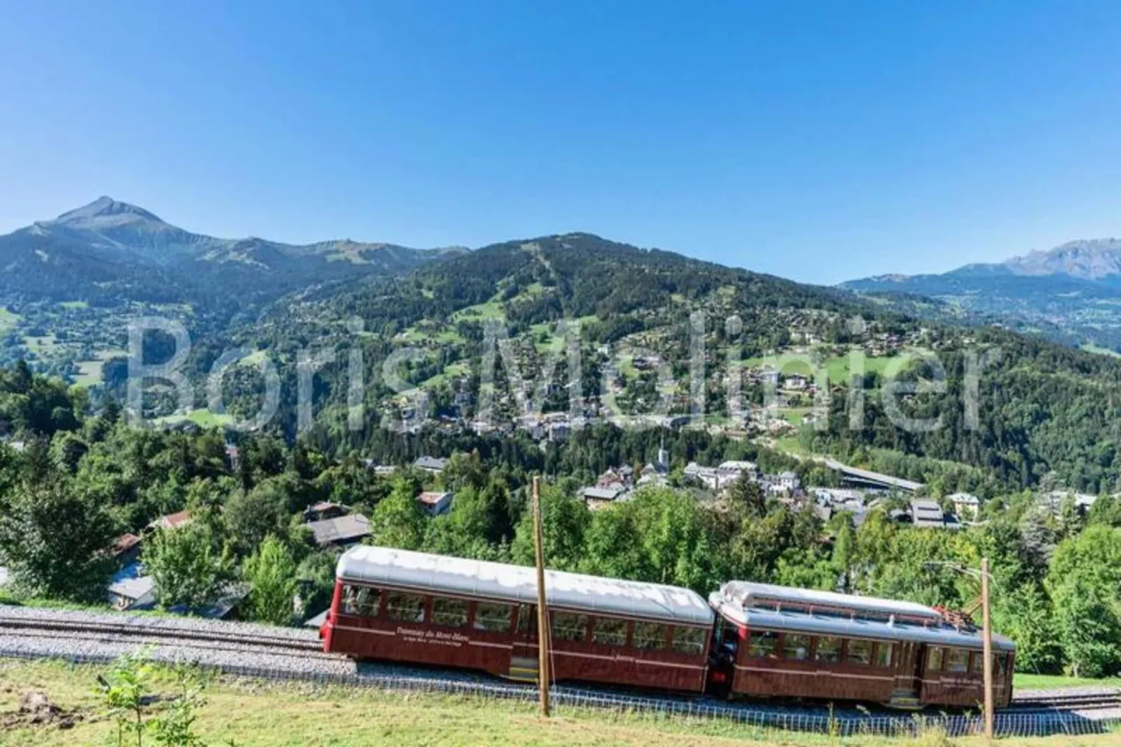 Résidence Les Jardins Alpins-Exterior in summer