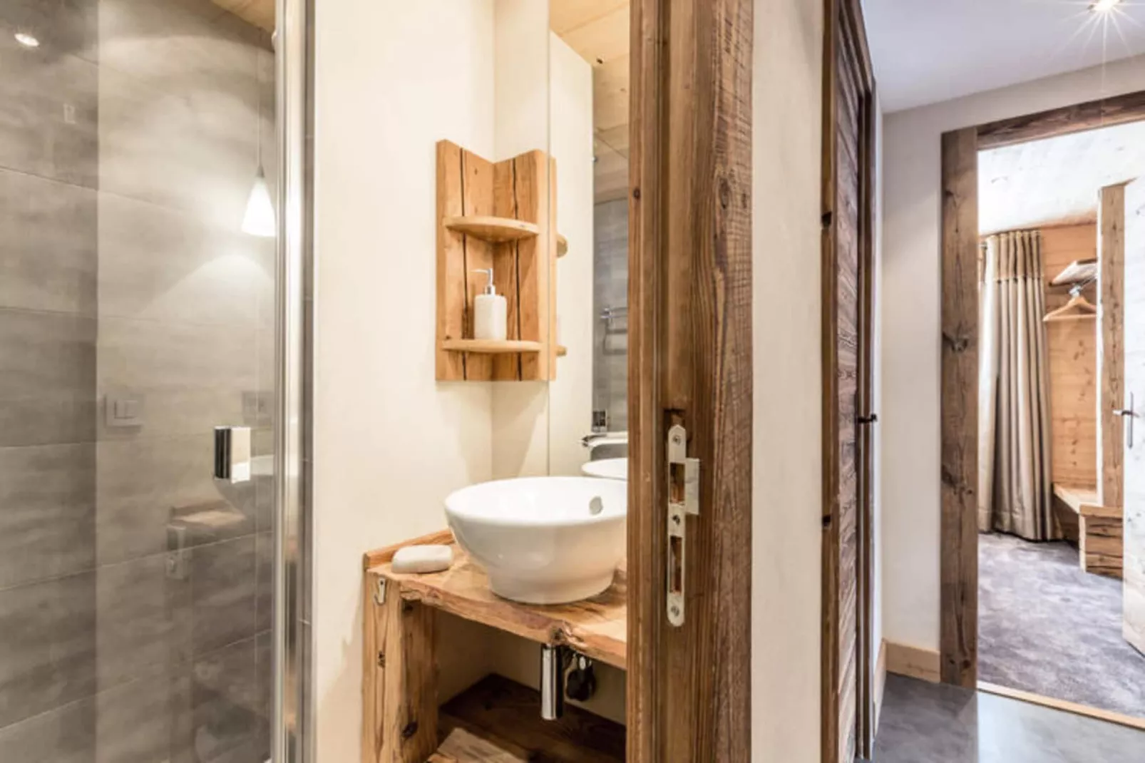 Résidence Pascal-Außenbereich Sommer