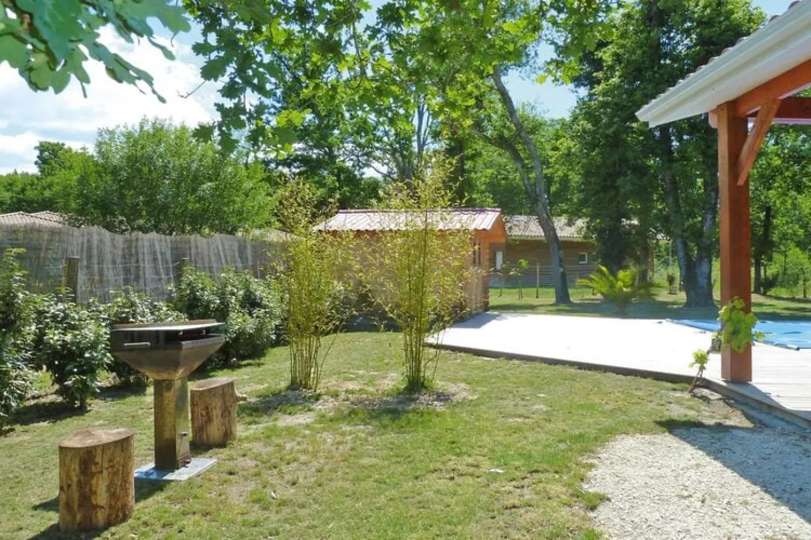 Holiday home with pool Grayan-et-l'Hôpital-Jardin d'été