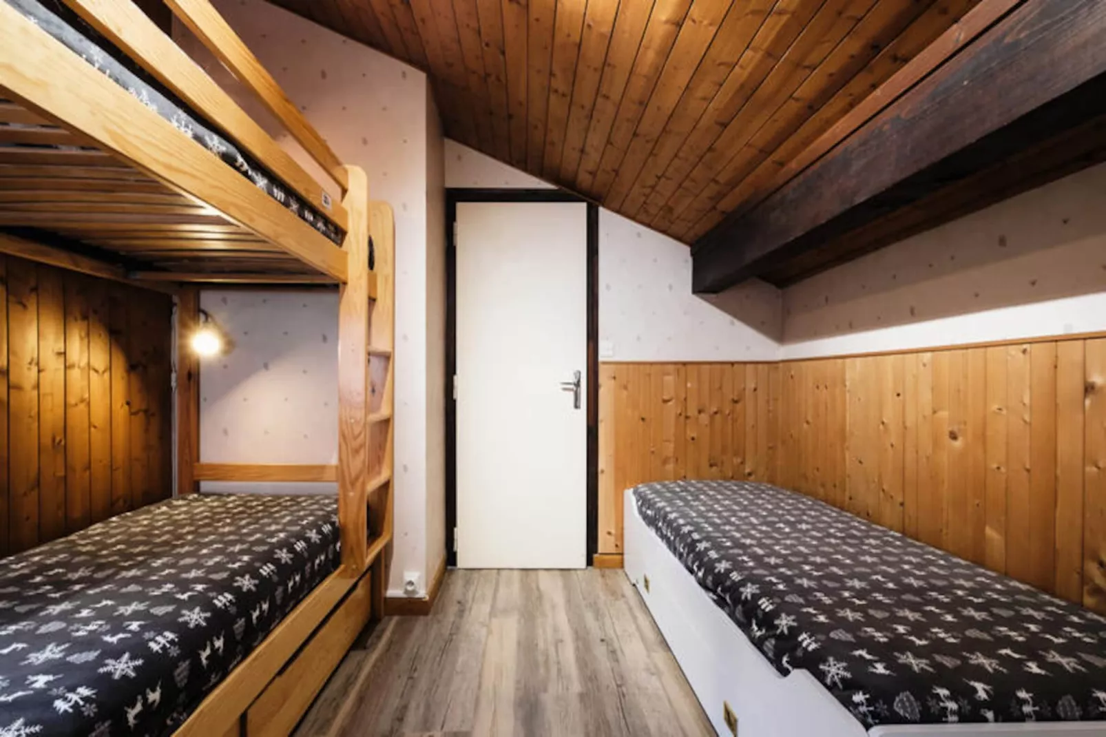 Résidence Girolle-Image-tags.