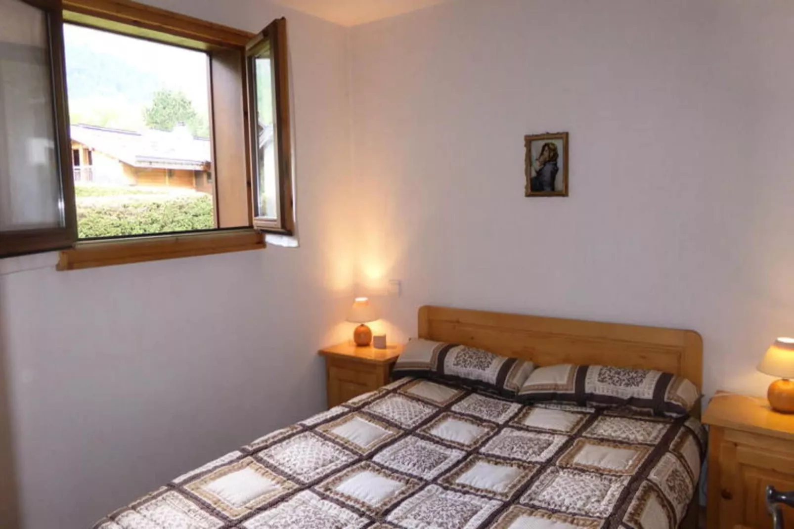 Résidence Les Aiguilles Rouges Bat B-Exterior in summer