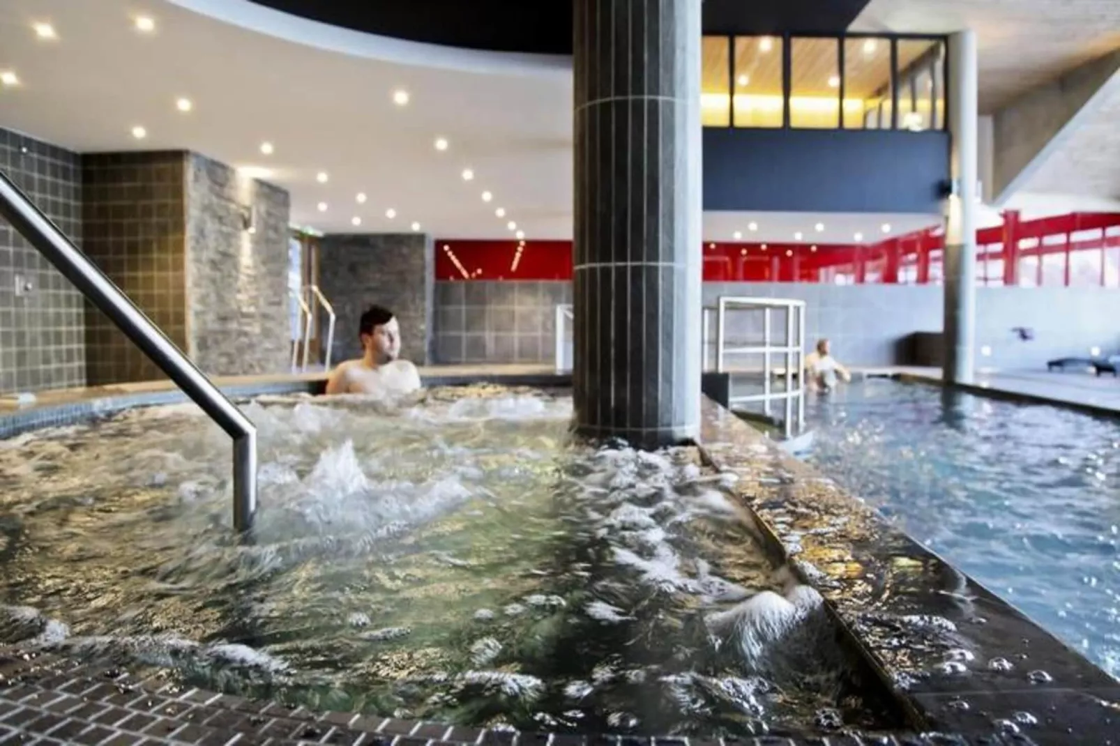 Résidence Prestige Odalys Les Fermes de Châtel-Swimming pool