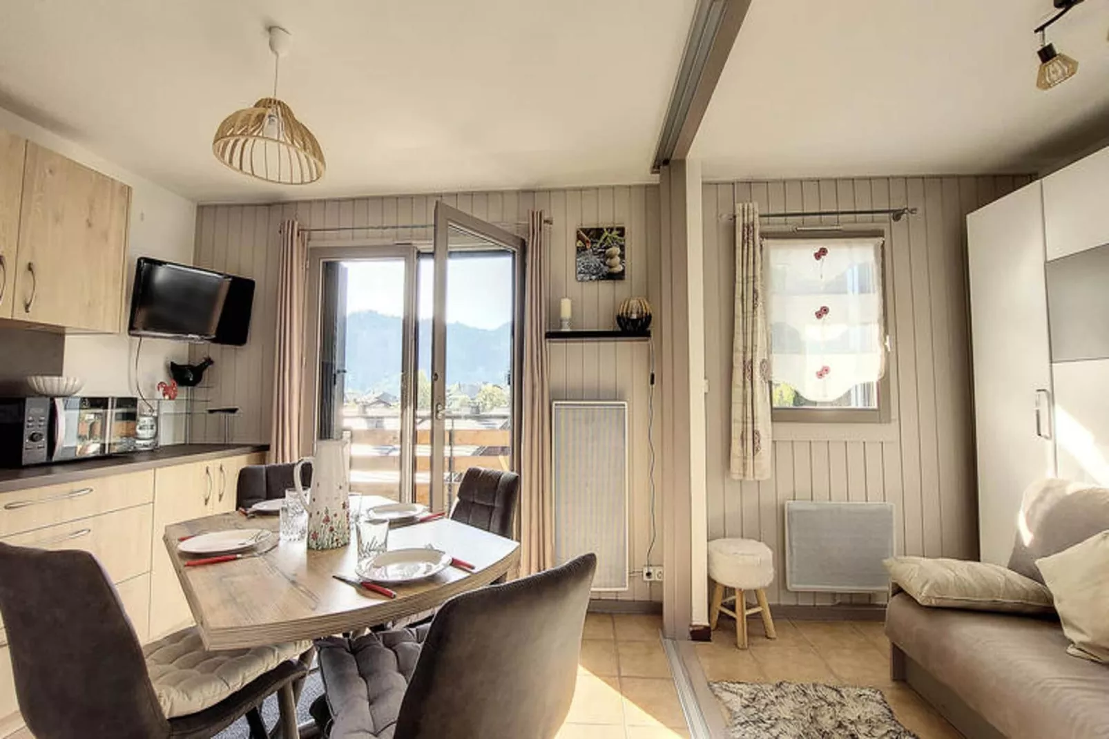 Appartements à Montriond-Dining room