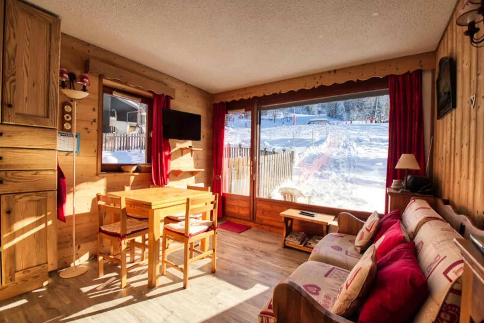 Résidence Eterlous-Salle à manger