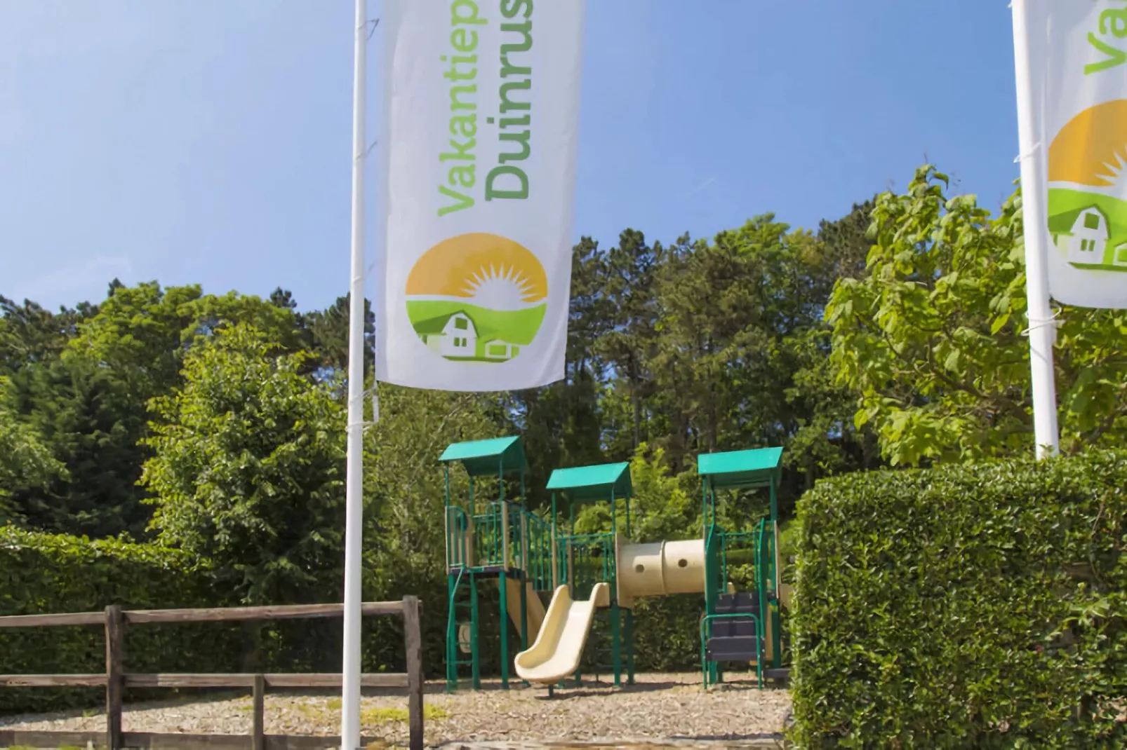 Vakantiepark Duinrust 1-Gardens summer