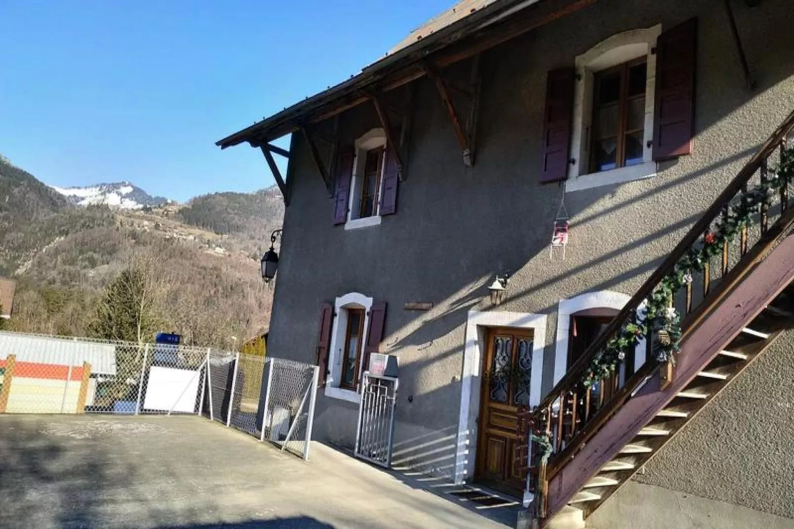 Chalet Alpagiste-Exterior in summer