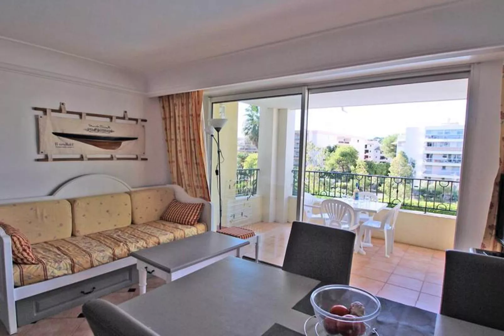 Résidence Port Marine-Salon