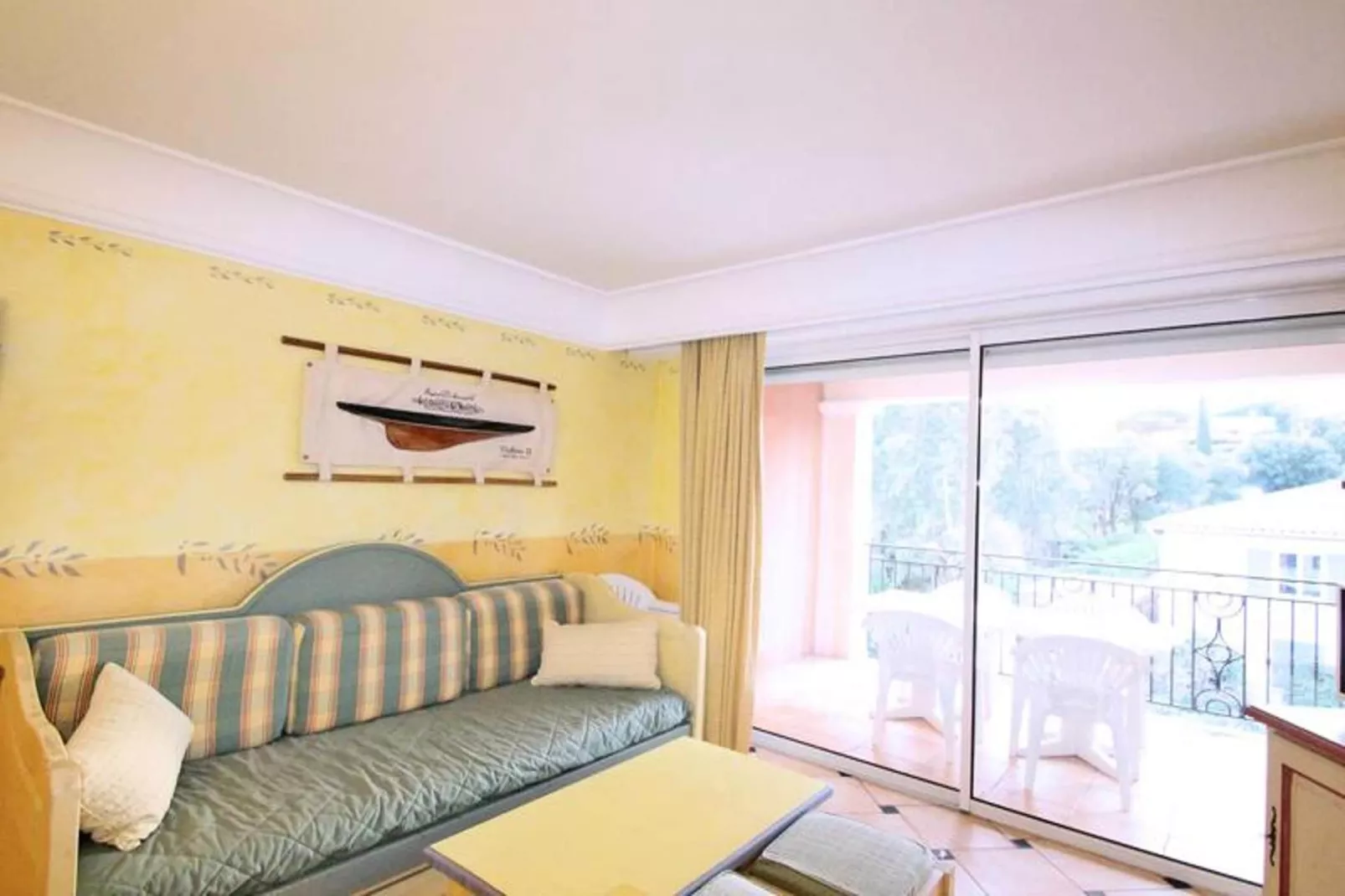 Résidence Port Marine-Salon