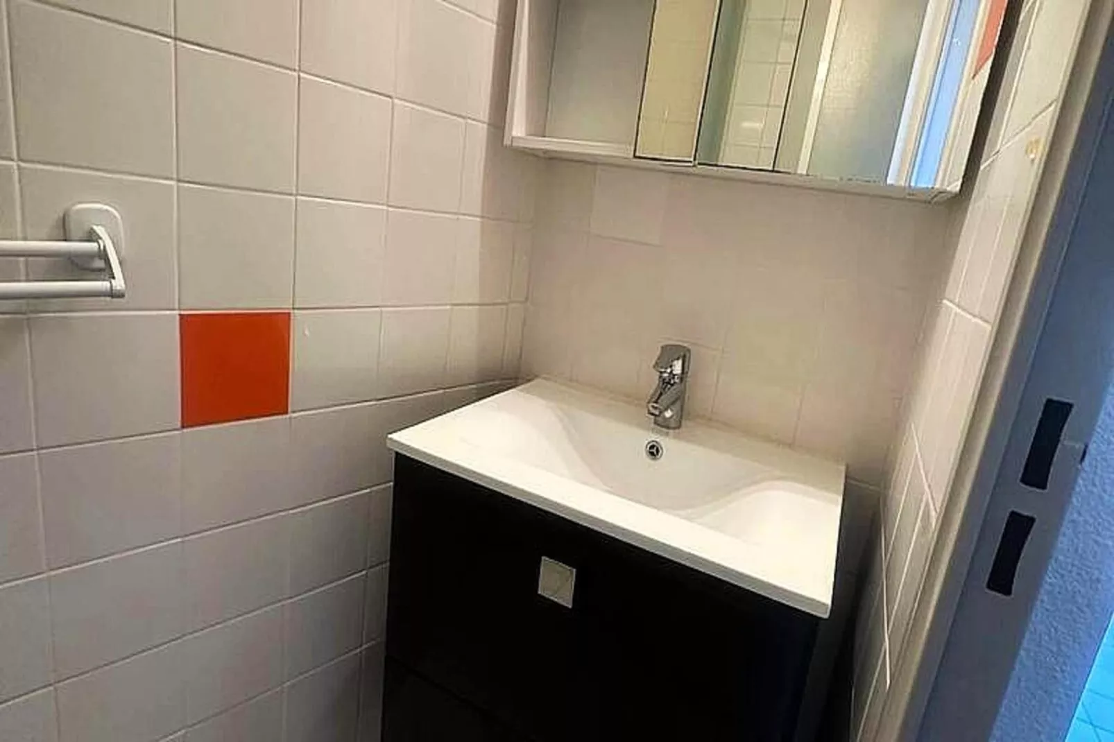 Résidence Morieres B-Bathroom