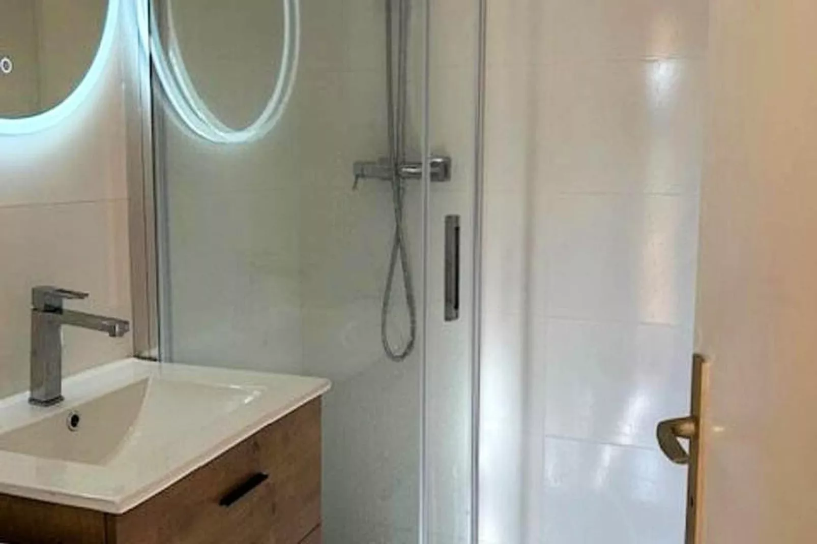 Résidence Marines D'aryana-Bathroom