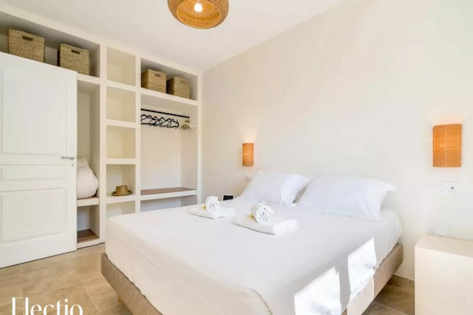 Villa Oliveda | Piscine & Salon Cin&eacute;ma-Image-tags.