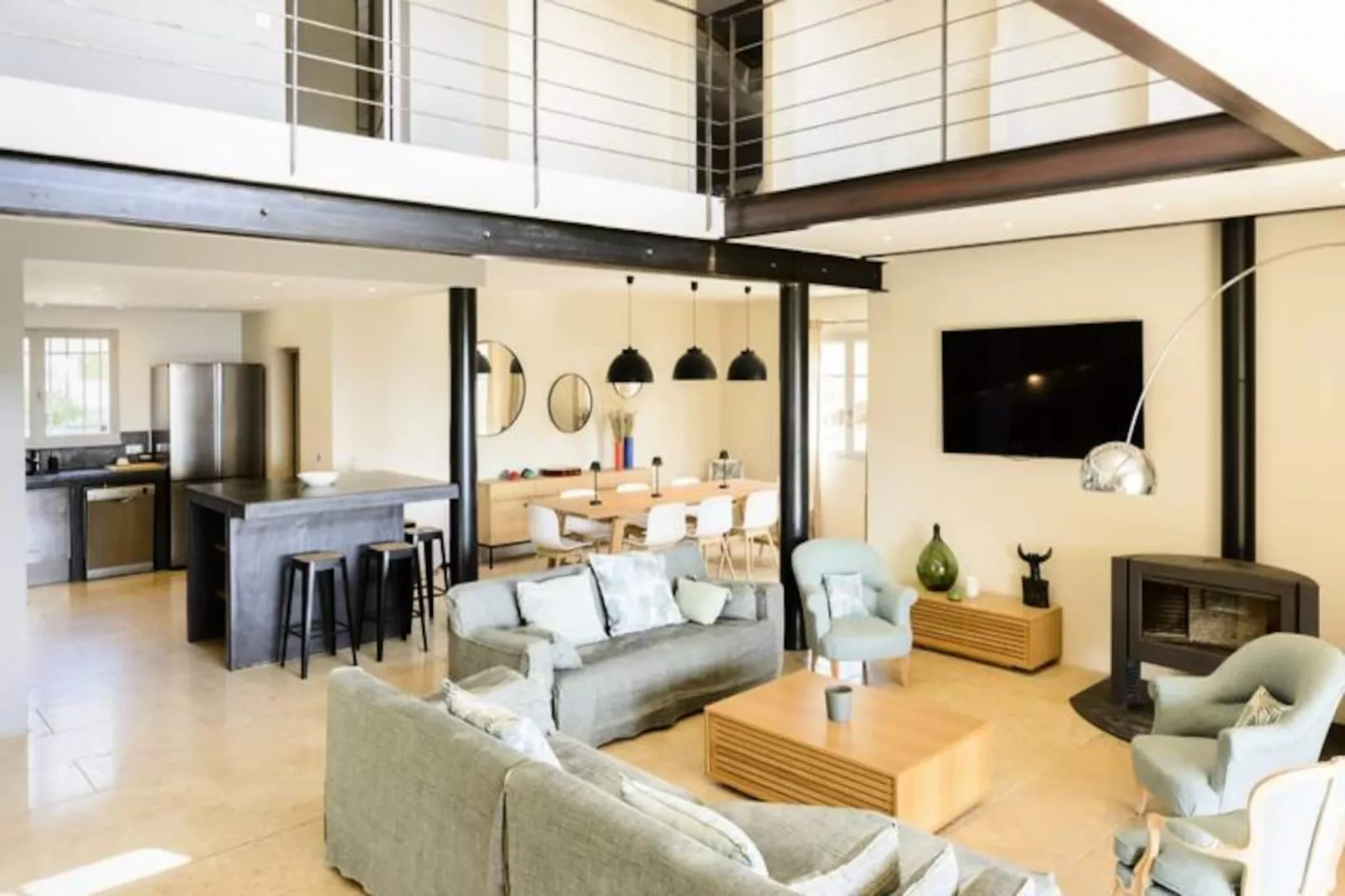 Les Gardis, Votre Refuge Id&eacute;al En Provence.-Image-tags.