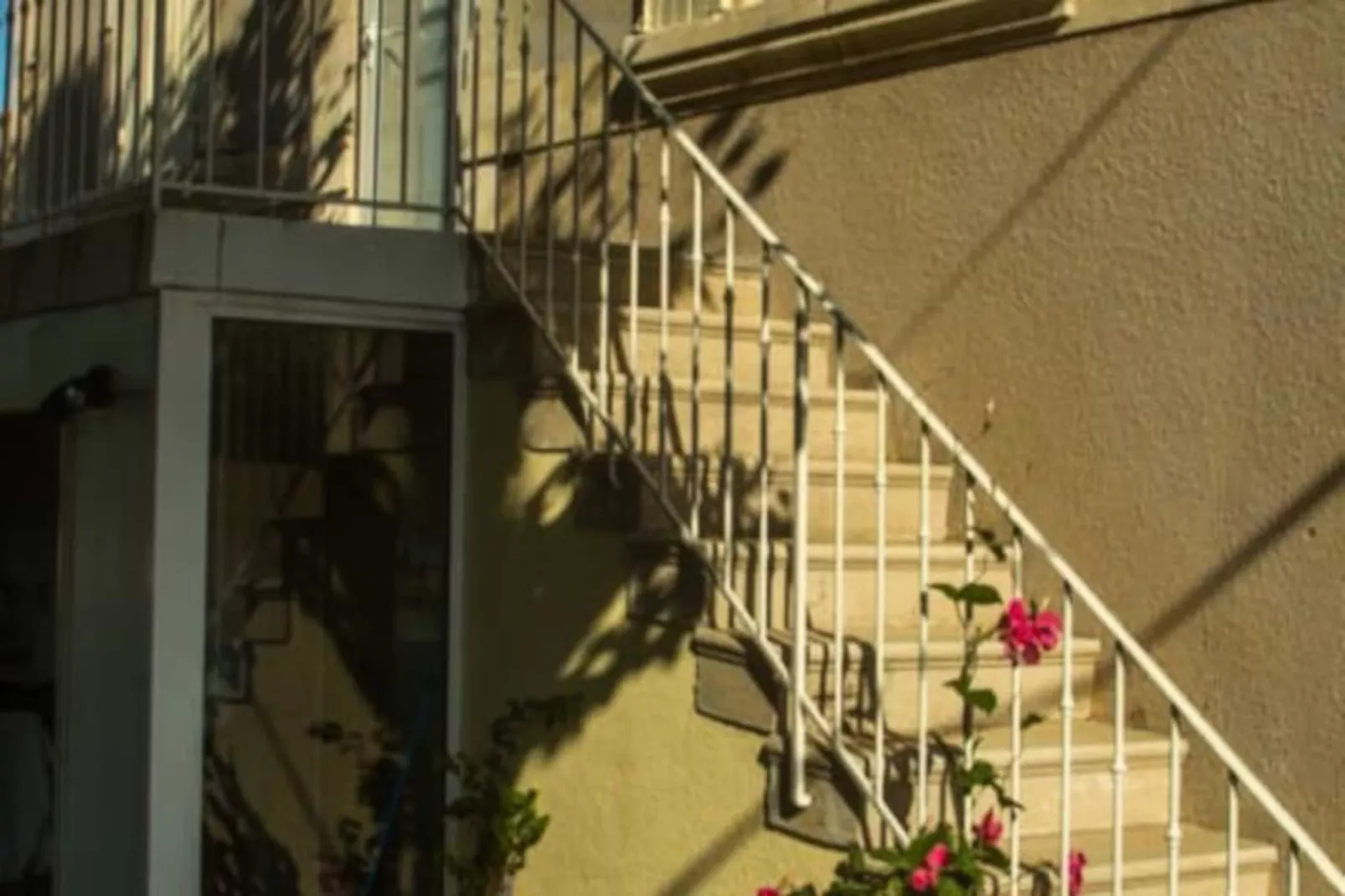 Appartement Lumineux Avec Piscine Et Spa-Image-tags.