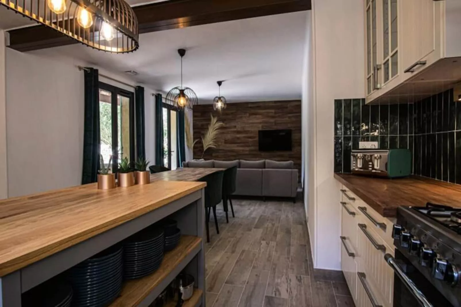 Maison Id&eacute;ale Pour Les Familles Avec Piscine Priv&eacute;e - Fontaine-de-vaucluse-Image-tags.