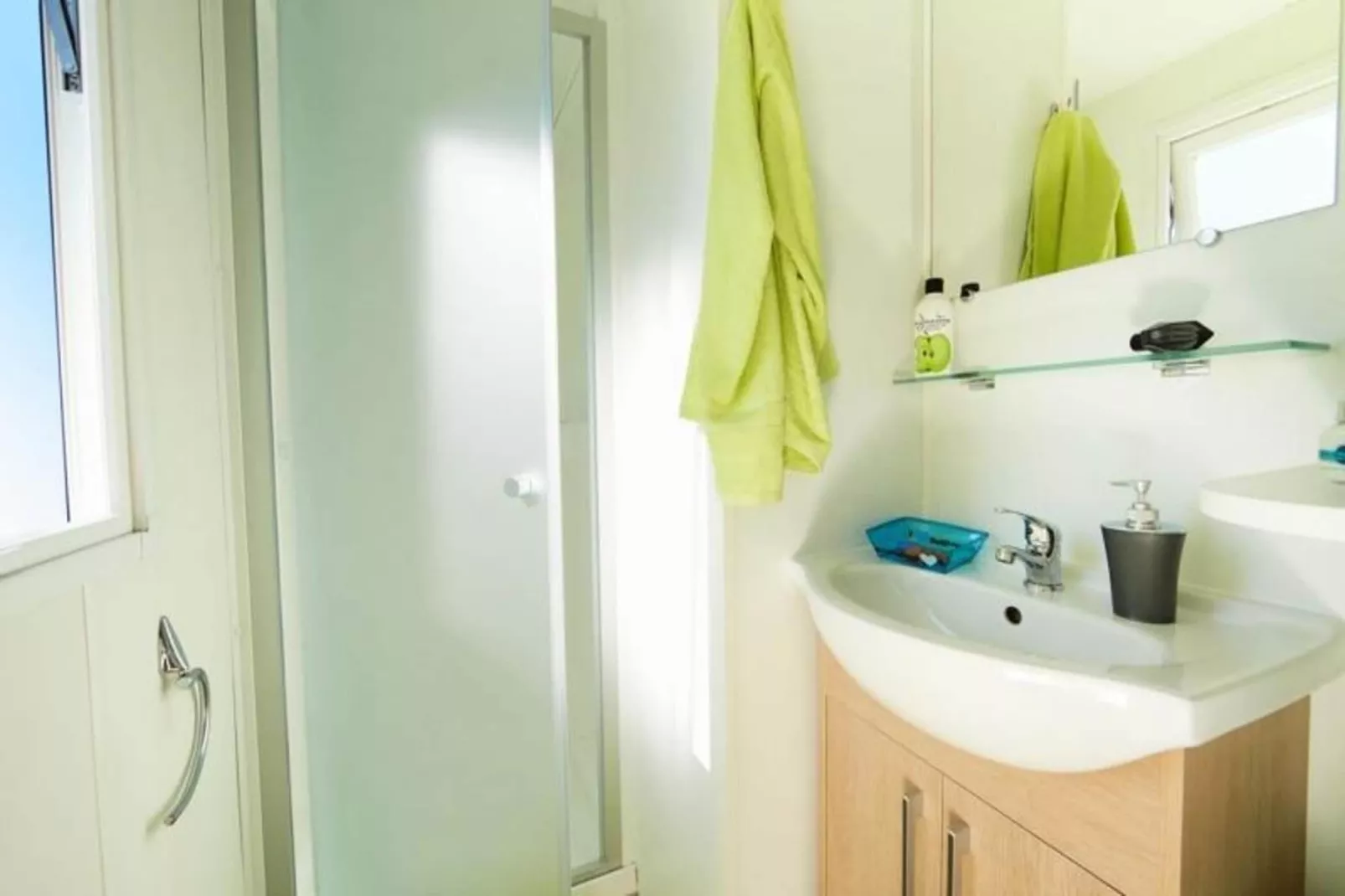 Mobil-home 4 pers. proche plage-Exterior in summer