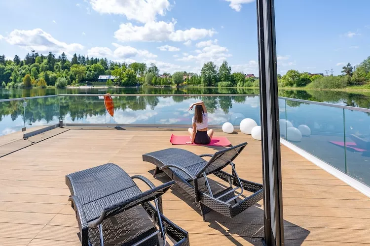 Dom na wodzie Bytów-Terrace balcony