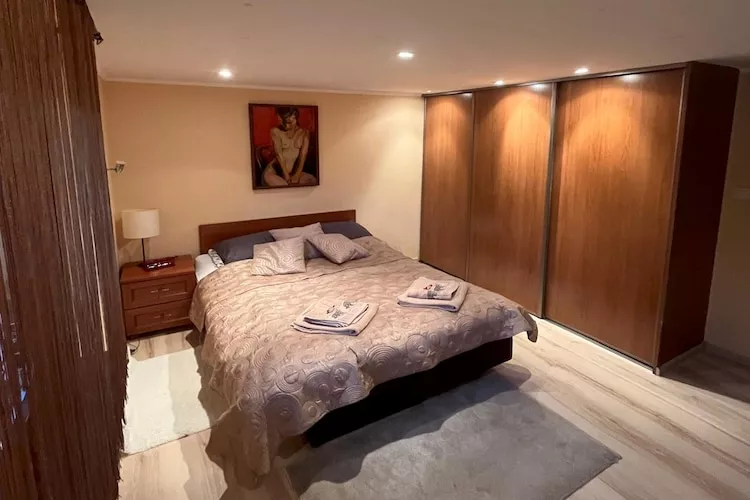 Dom wakacyjny w Krzyni dla max 7 osób-Bedroom