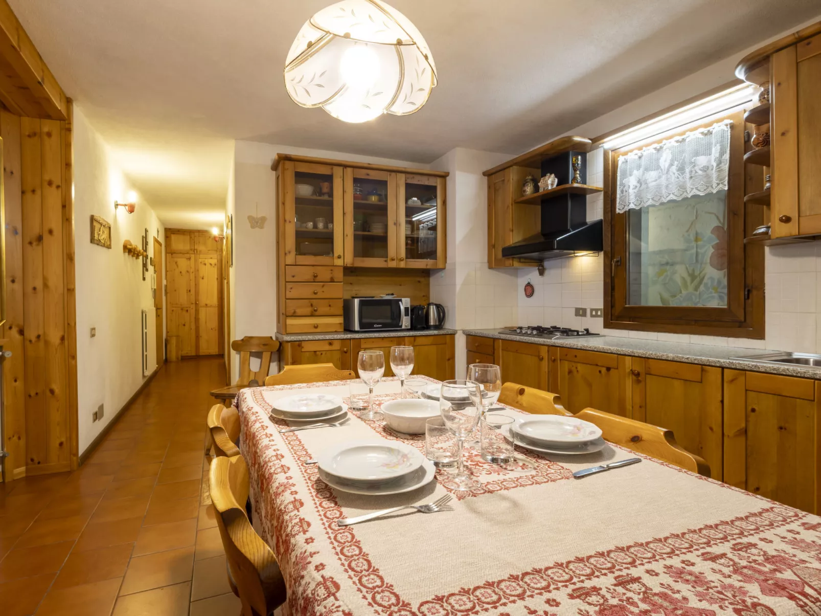 Erica Apartment-Drinnen