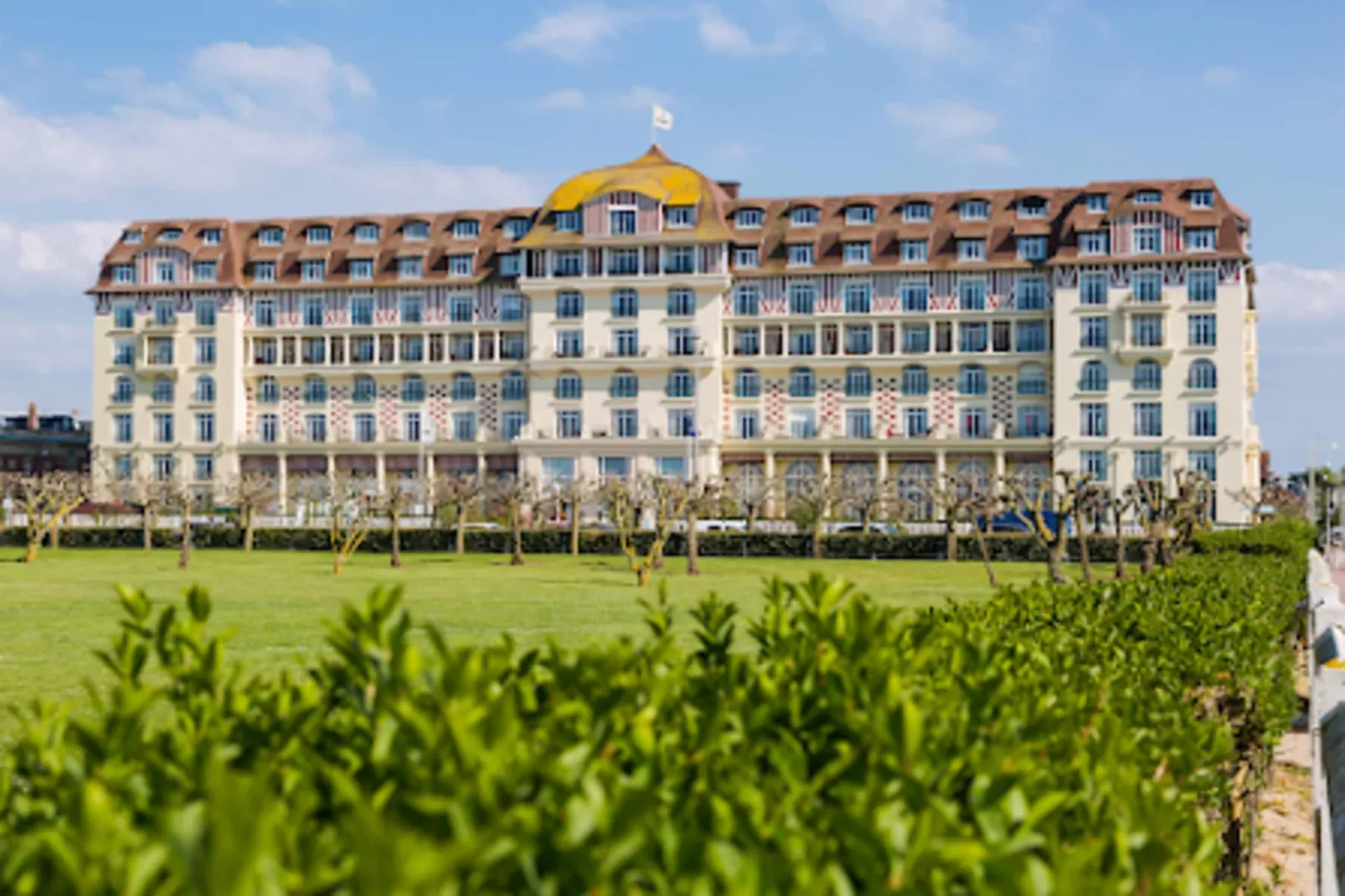 Résidence Goélia Le Castel Normand***-Außenbereich Sommer