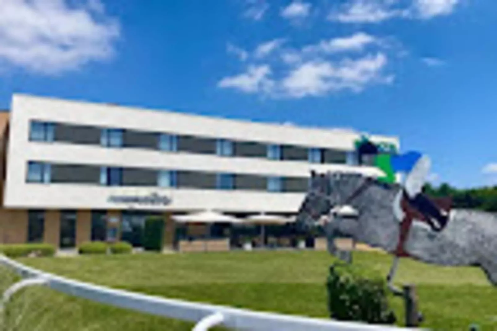 Résidence Casino-Außenbereich Sommer