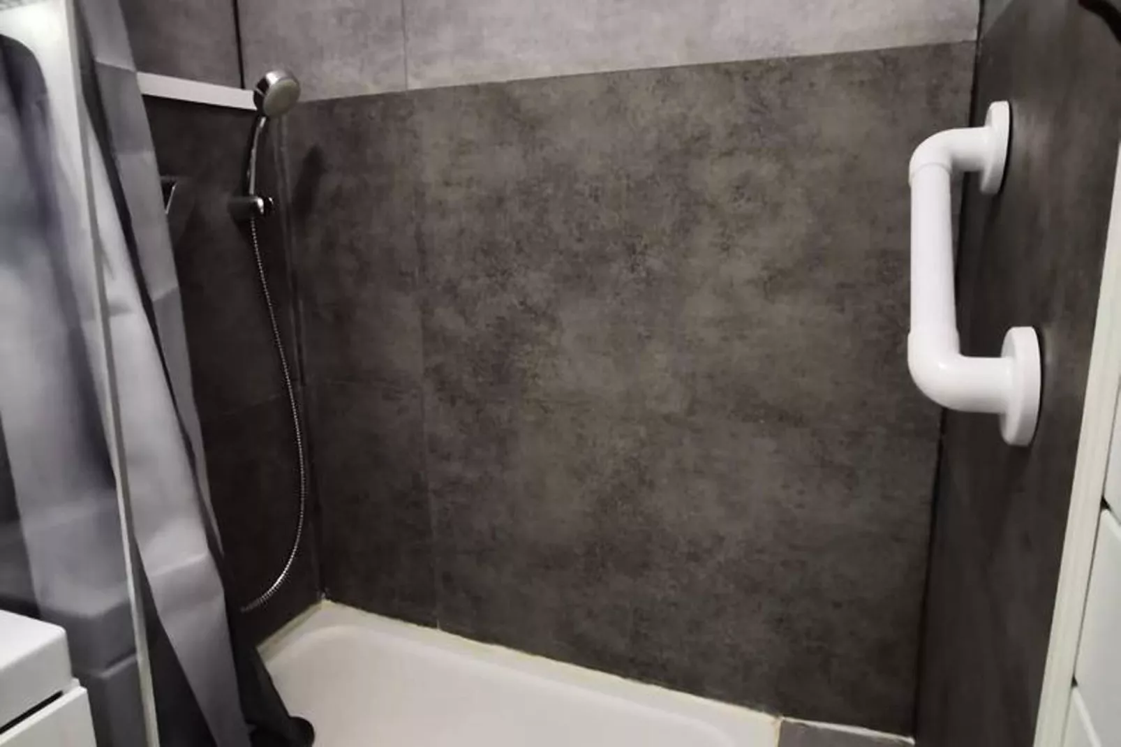 Résidence "le Saint Pierre"-Salle de bain