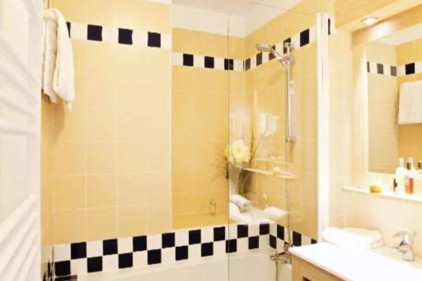 Néméa Appart'hôtel Résidence Toulouse Concorde****-Außenbereich Sommer