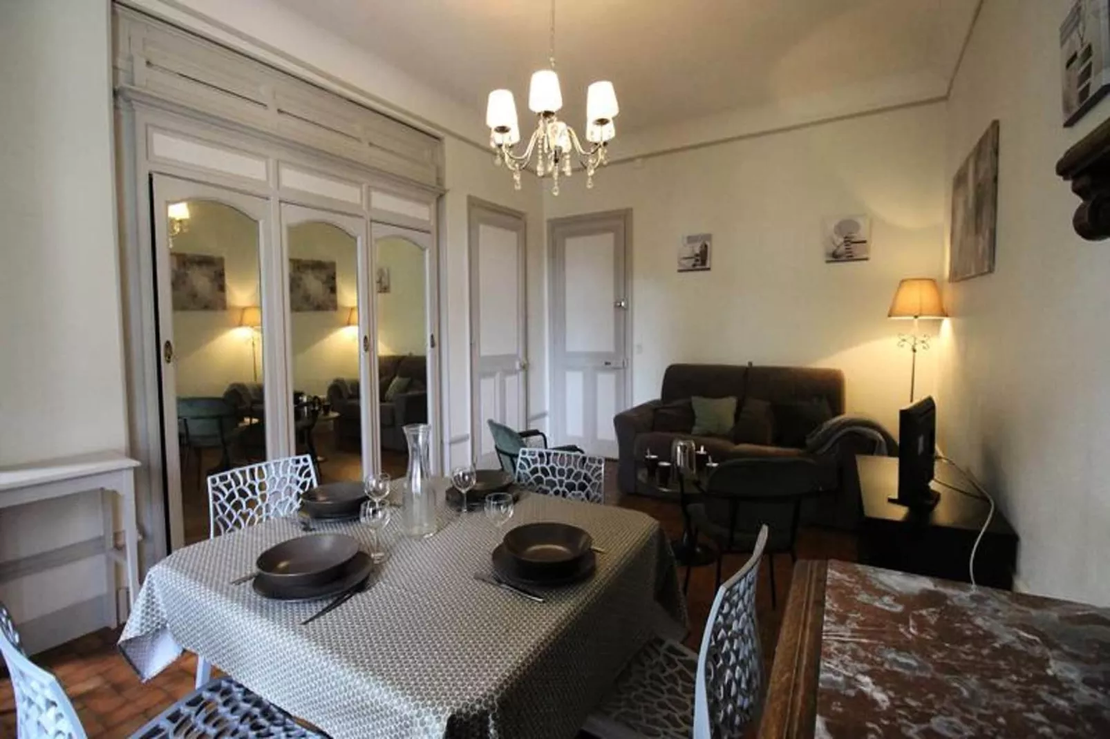 Résidence Pyrenees Palace-Dining room