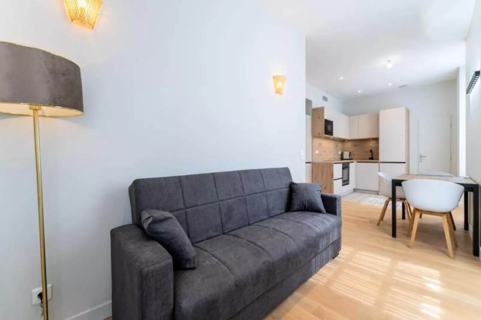 Charmant Appartement Pour 4 Au C&oelig;ur De Bordeaux-Exterior in summer