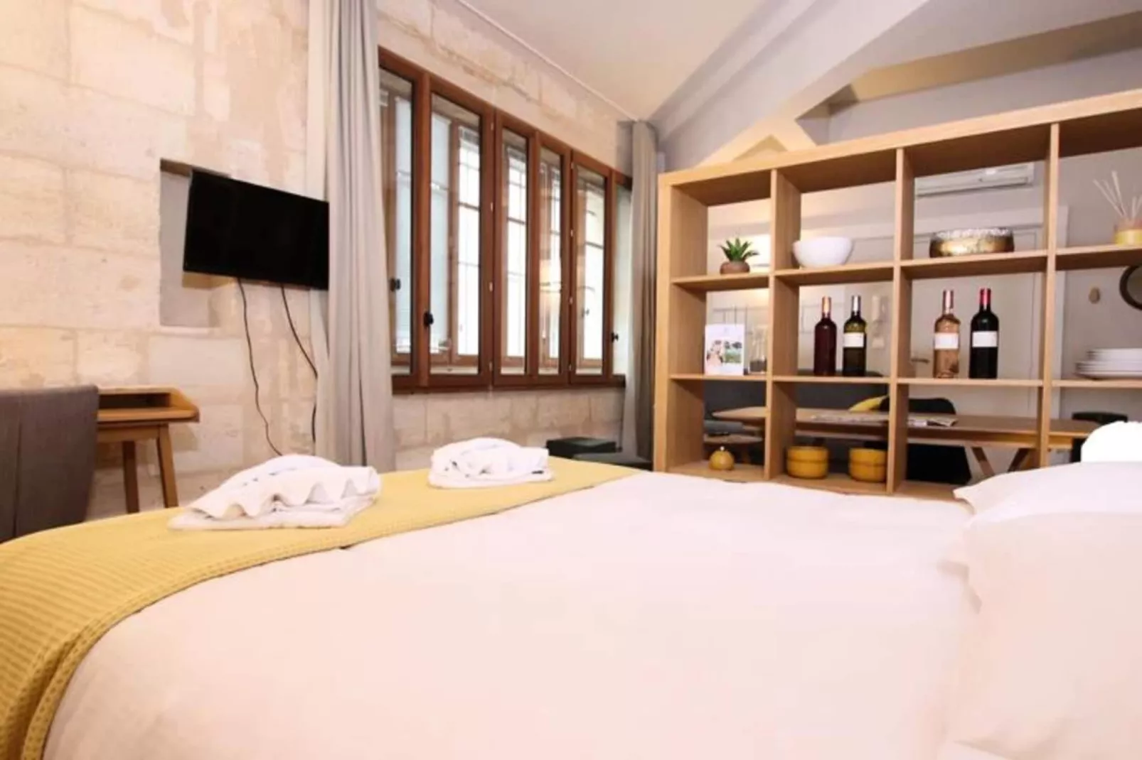 Superbe Appartement Typiquement Bordelais En Hypercentre Pour *4 Personnes*-Extérieur été