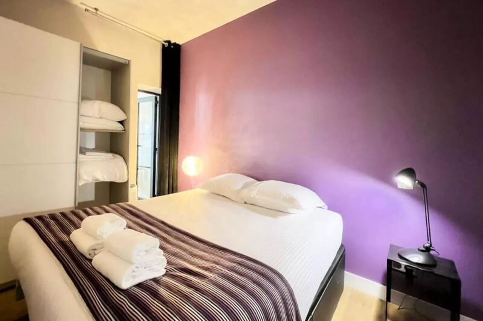 Superbe Appartement 2 Chambres Avec Vue Sur La Garonne-Bedroom