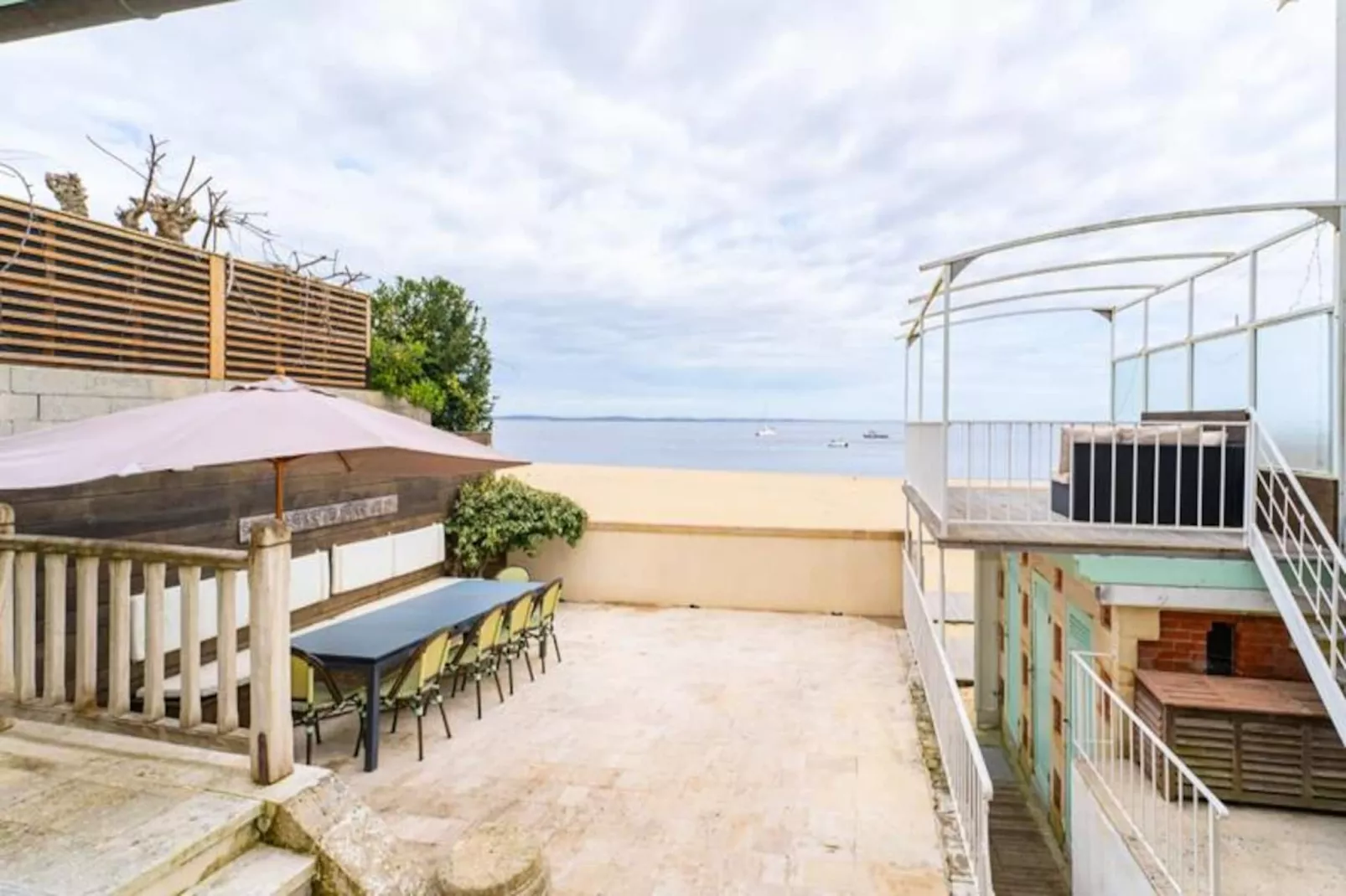 Somptueuse Demeure Arcachonnaise De Caract&egrave;re Avec Acc&egrave;s Direct &agrave; La Plage-Image-tags.