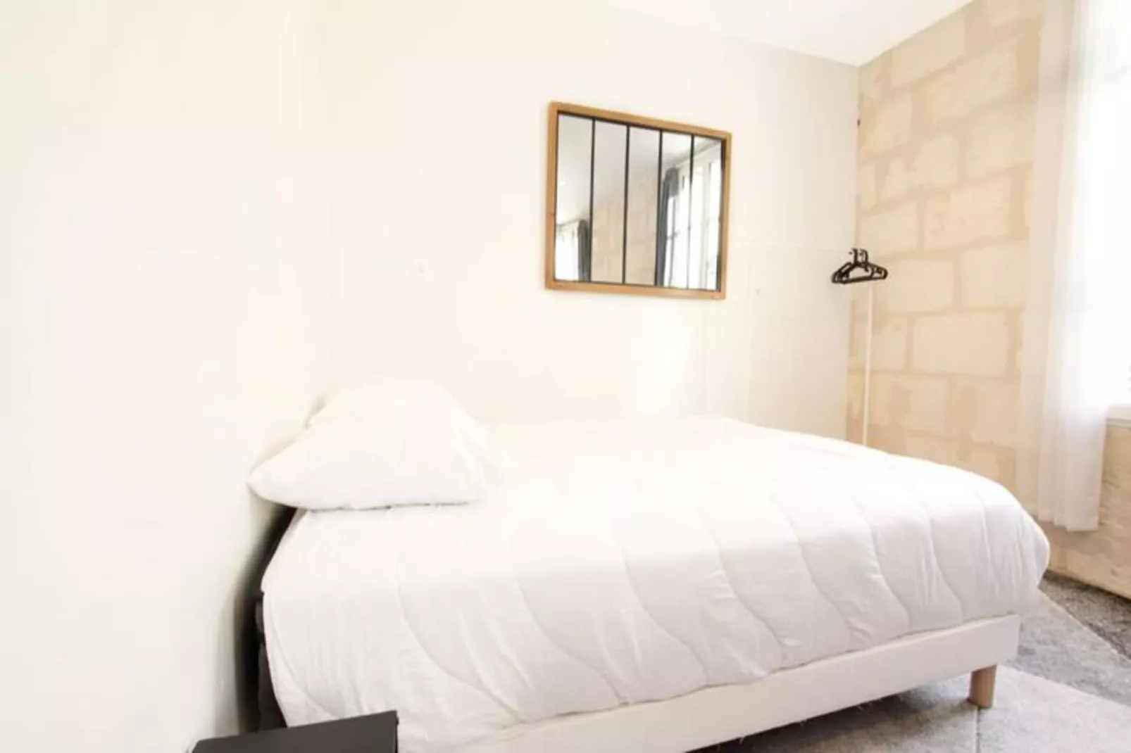 Superbe Appartement Climatis&eacute; En Plein C&oelig;ur Des Chartrons-Bedroom