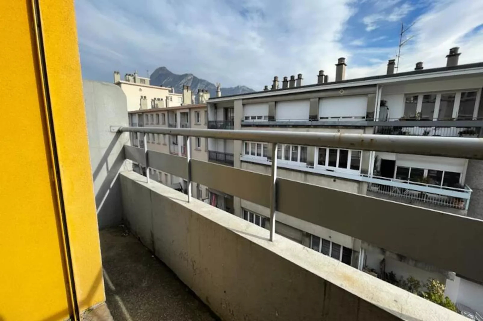 Le Beret Grenoblois ❤️ T2 Proche Gare Et Gem-Image-tags.