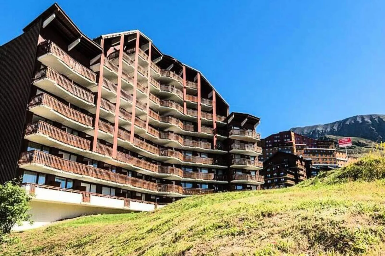 Résidence Les Mélèzes - Maeva Home-Exterior in summer