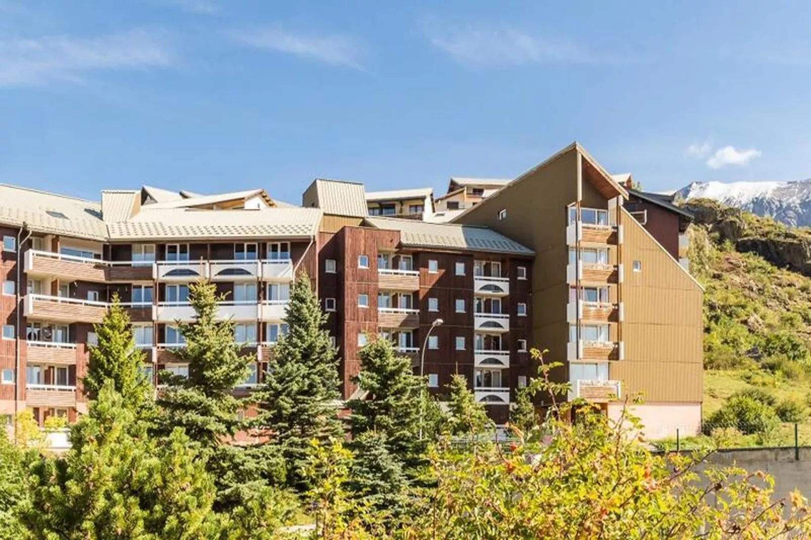 Résidence Les Horizons d'Huez - maeva Home-Exterior in summer