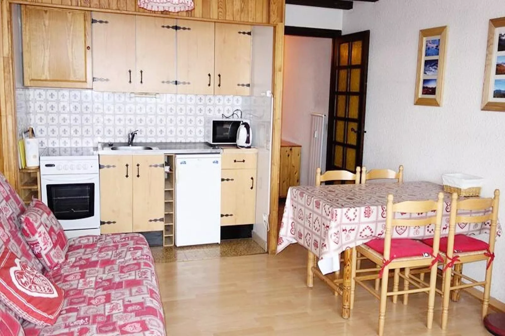 Résidence Gemeaux-Dining room