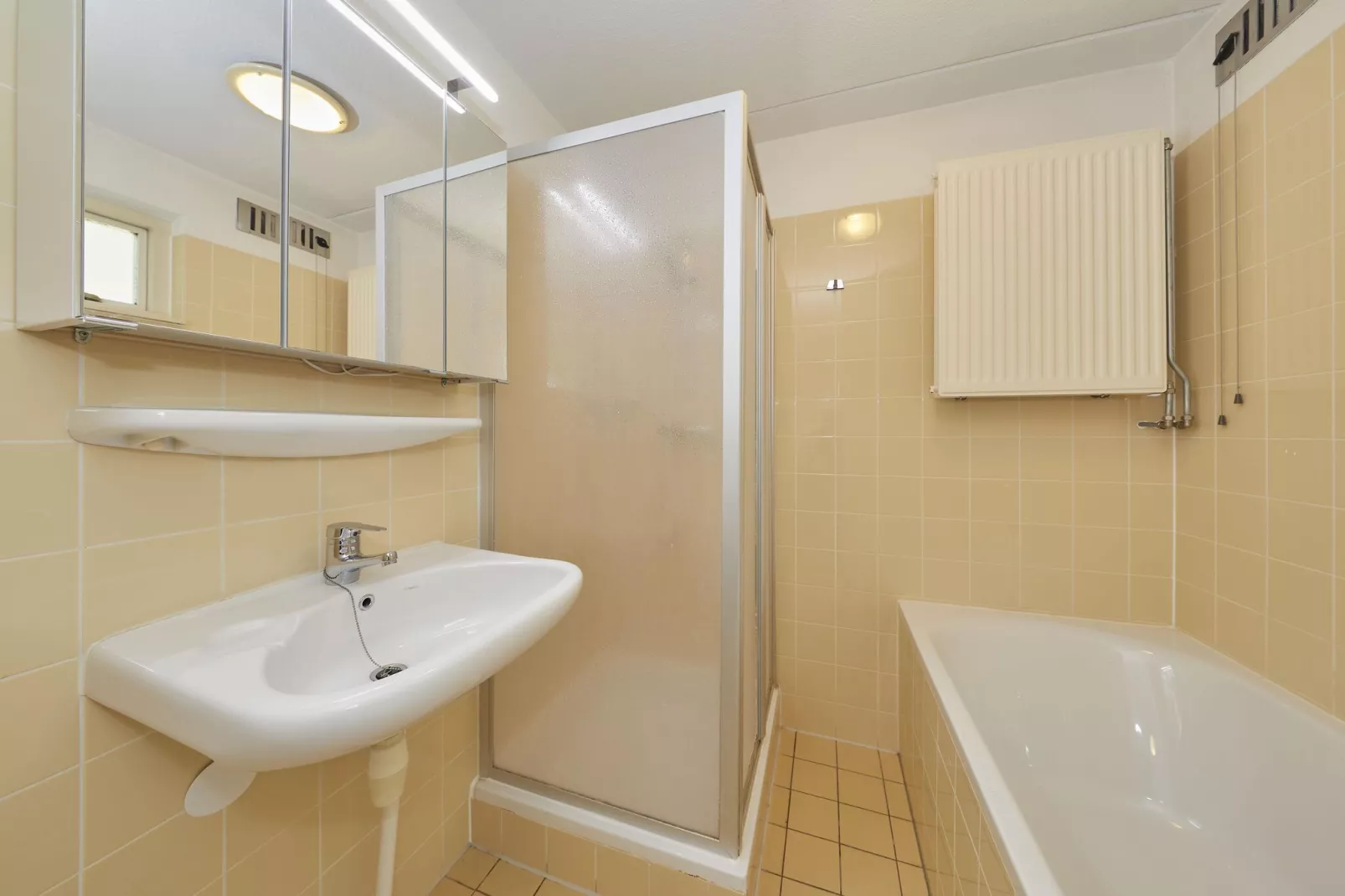 Vakantiepark Kijkduin 6-Bathroom