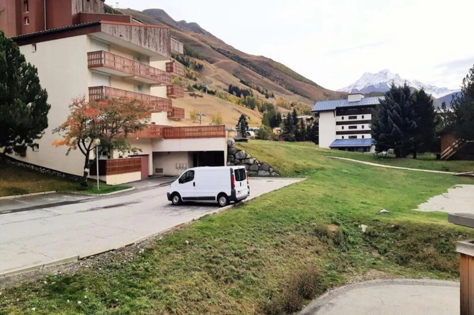 Résidence Sappey-Außenbereich Sommer