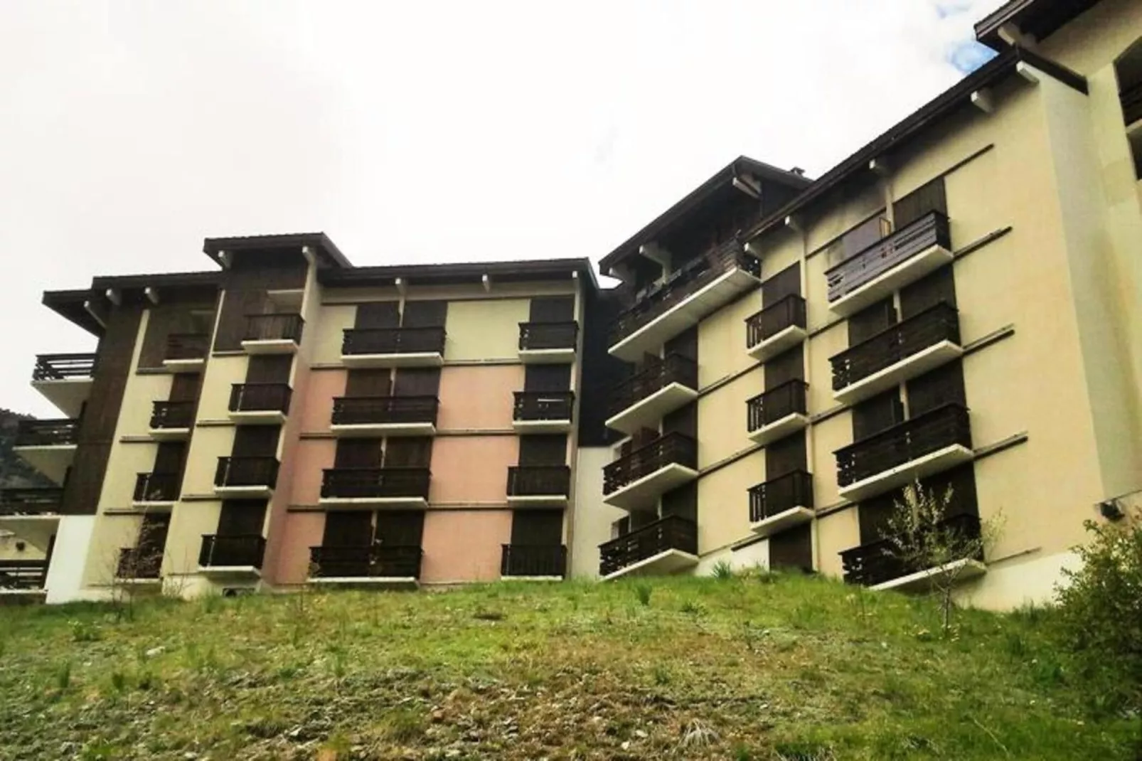 Résidence Meije 15-Außenbereich Sommer