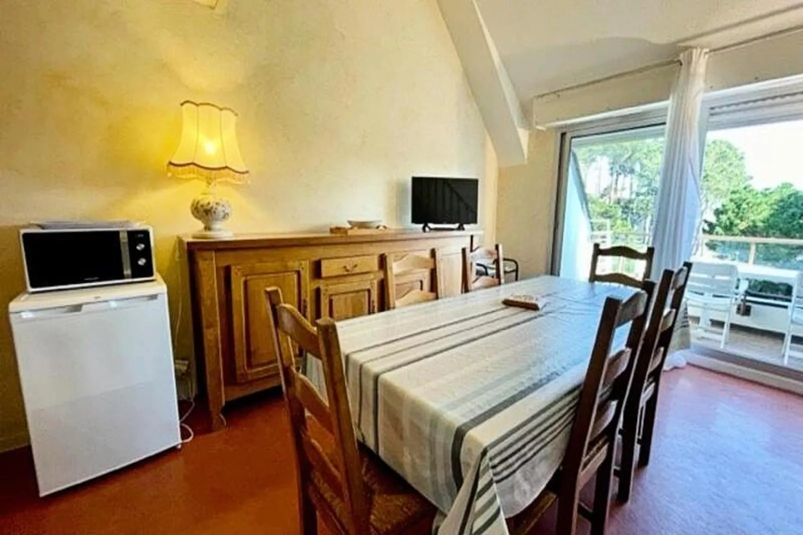 Résidence Bois D'amour-Salle à manger