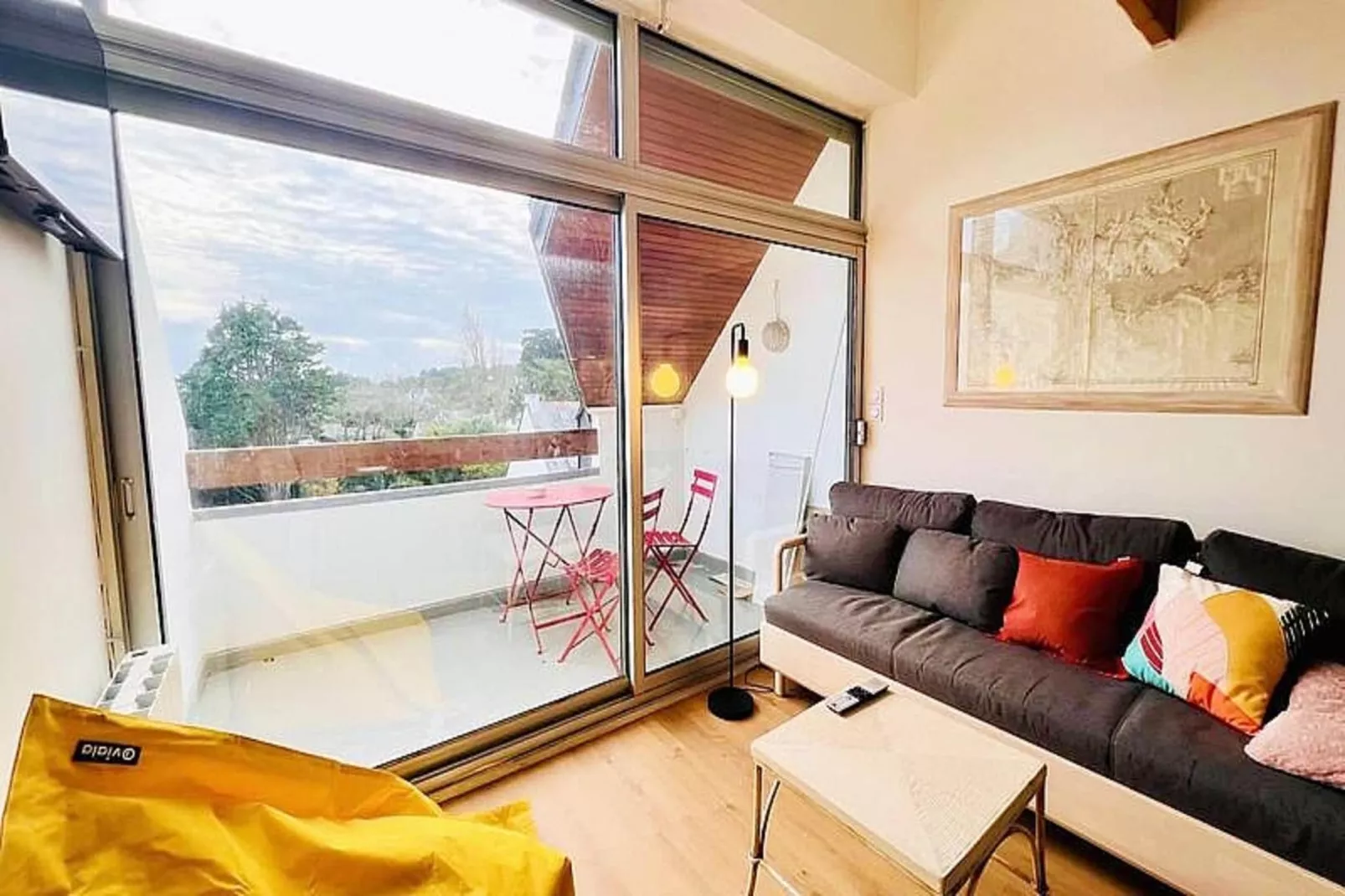 Résidence Piscine Et Plage-Living room