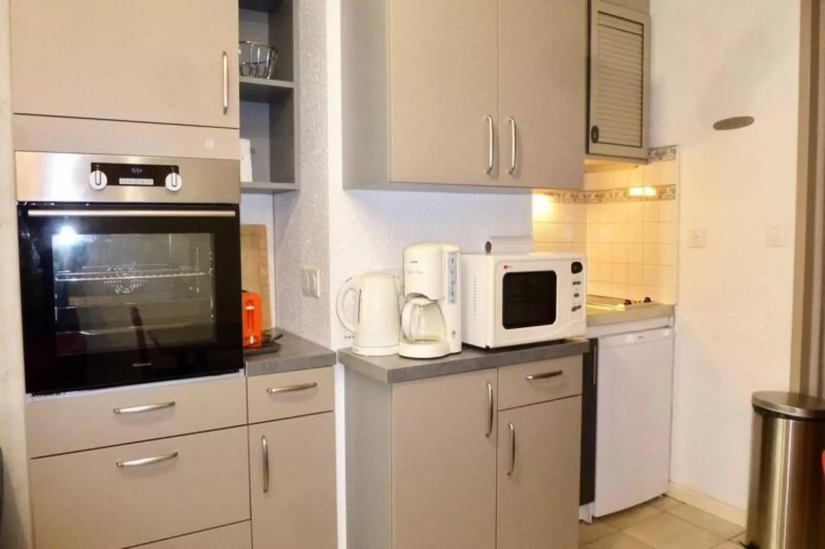 Résidence Neouvielle-Dining room