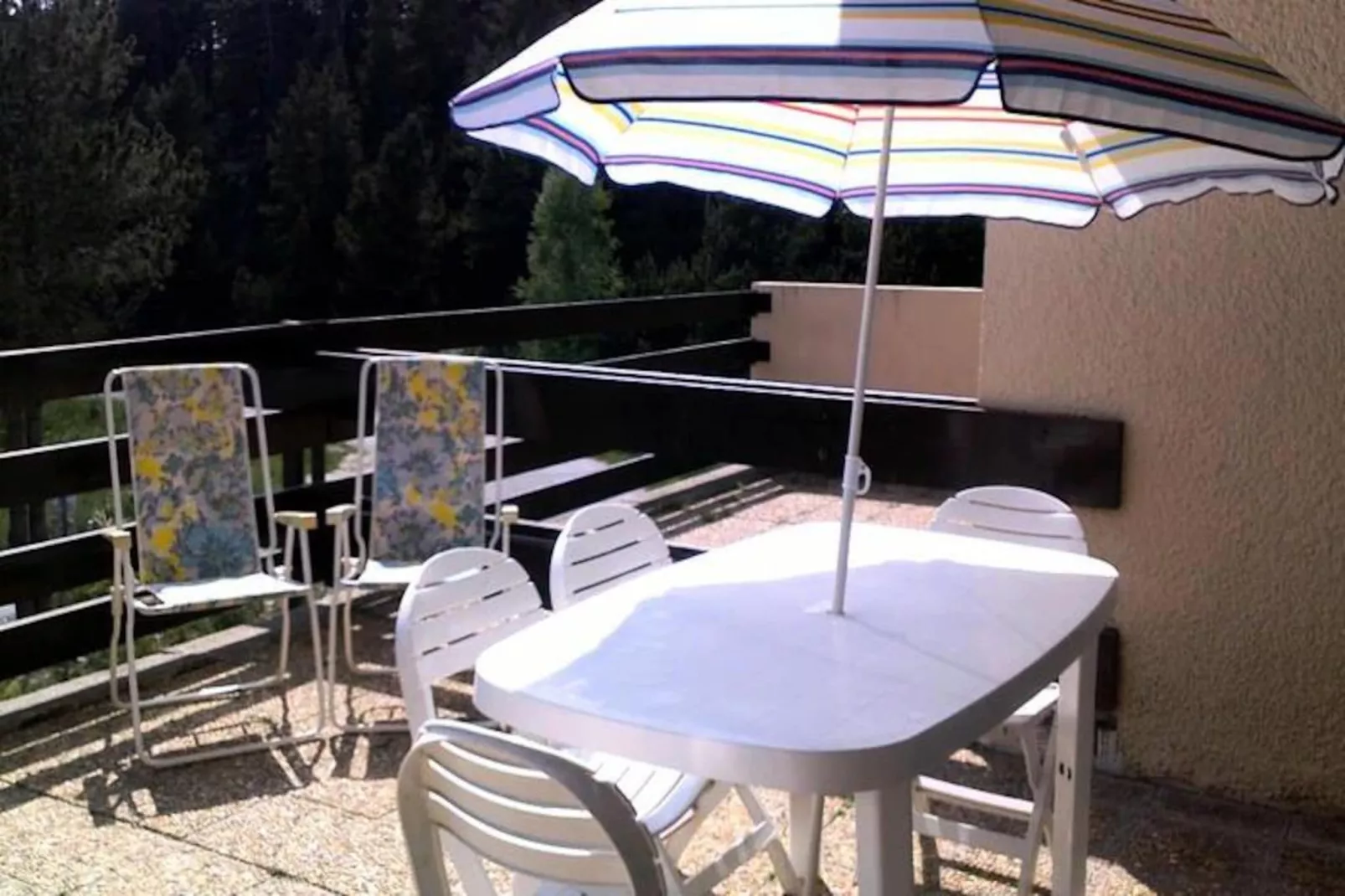 Résidence Les Camparolles-Image-tags.