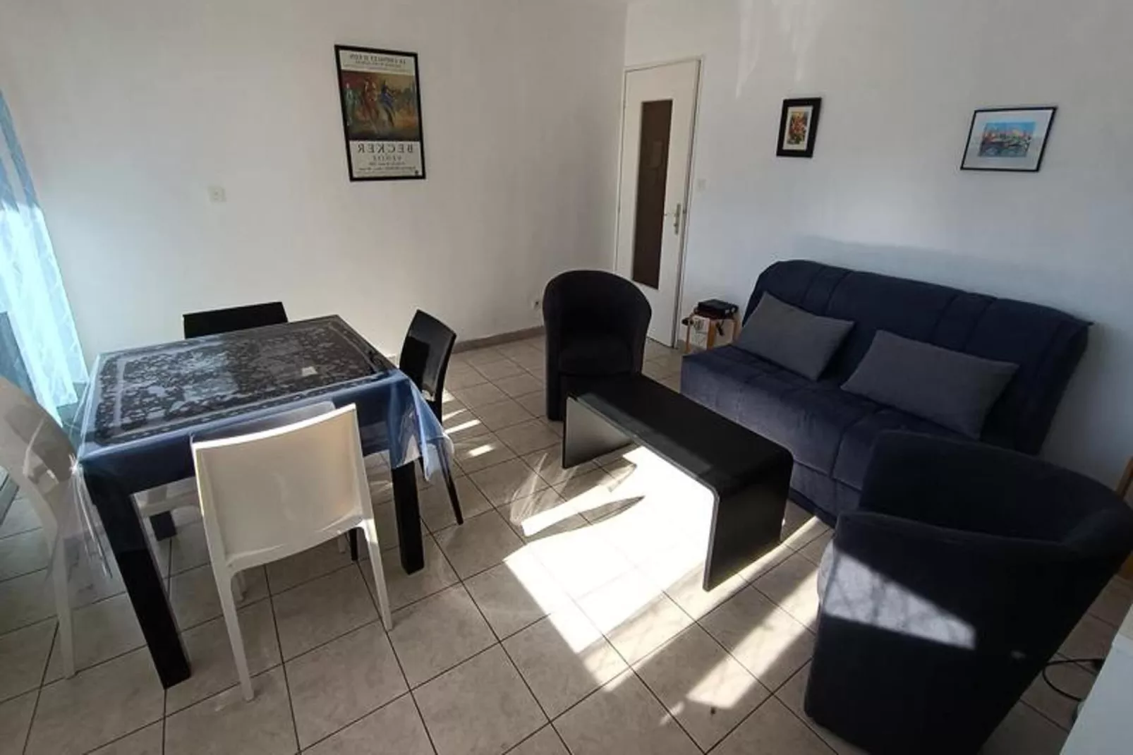 Résidence Saint Christophe-Salle à manger