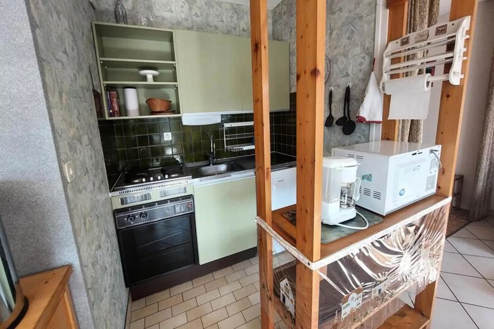 Résidence Le Comte Vert-Kitchen