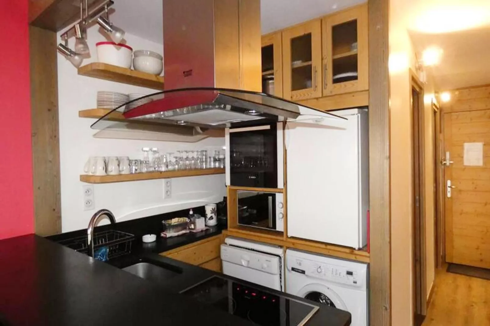 Résidence Lauziere Dessous-Bathroom