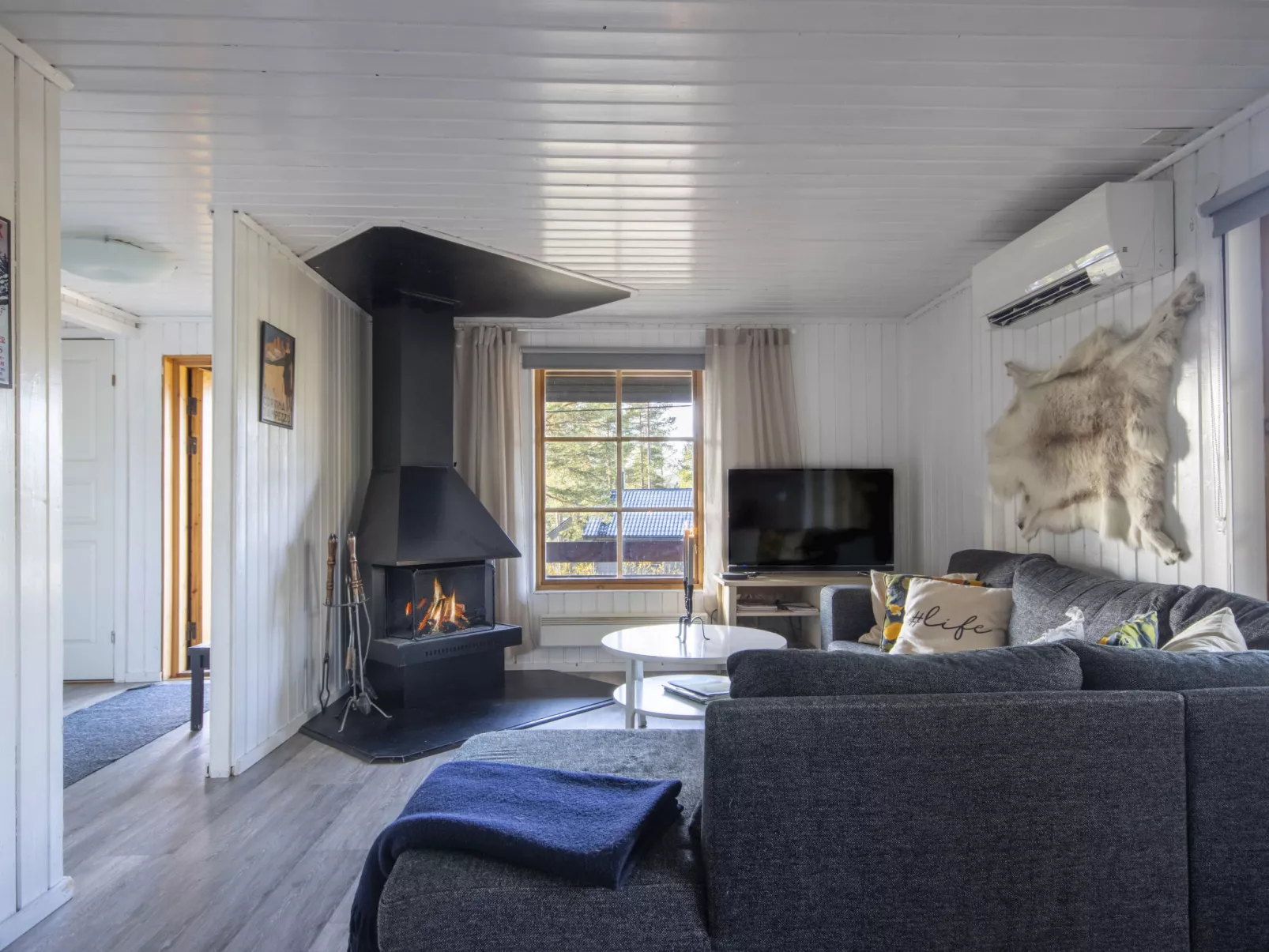 Fjällnästet-Drinnen