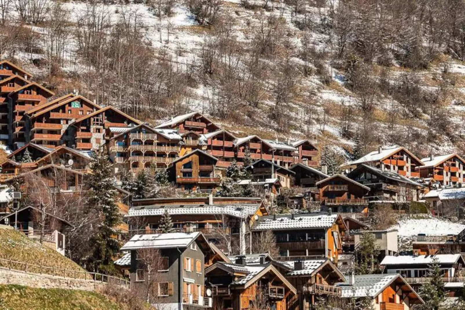 Résidence La Tour Du Merle-Image-tags.